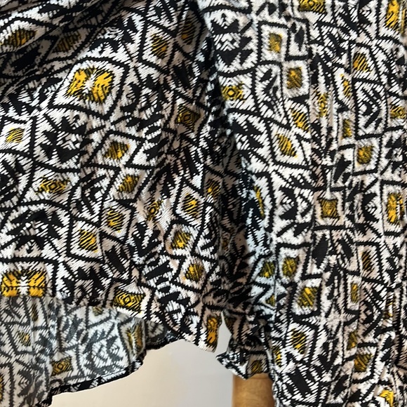 Strapless Vacation Outfit! - Picture 2 of 6